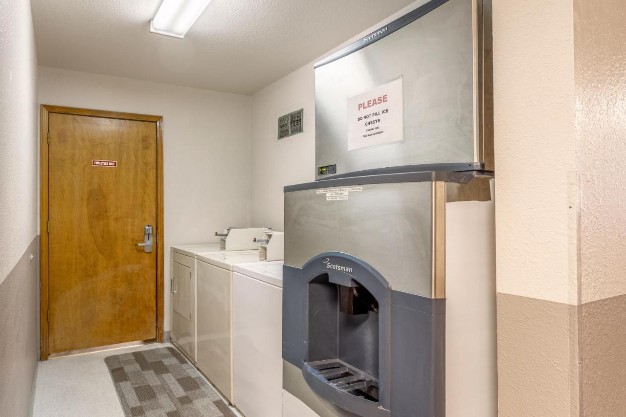 Americas Best Value Inn Burns Extérieur photo