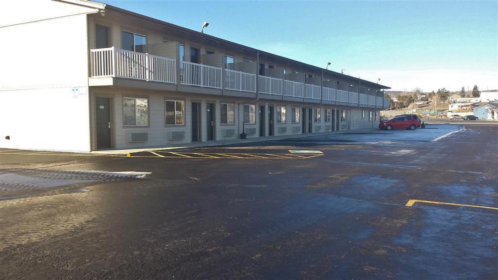 Americas Best Value Inn Burns Extérieur photo