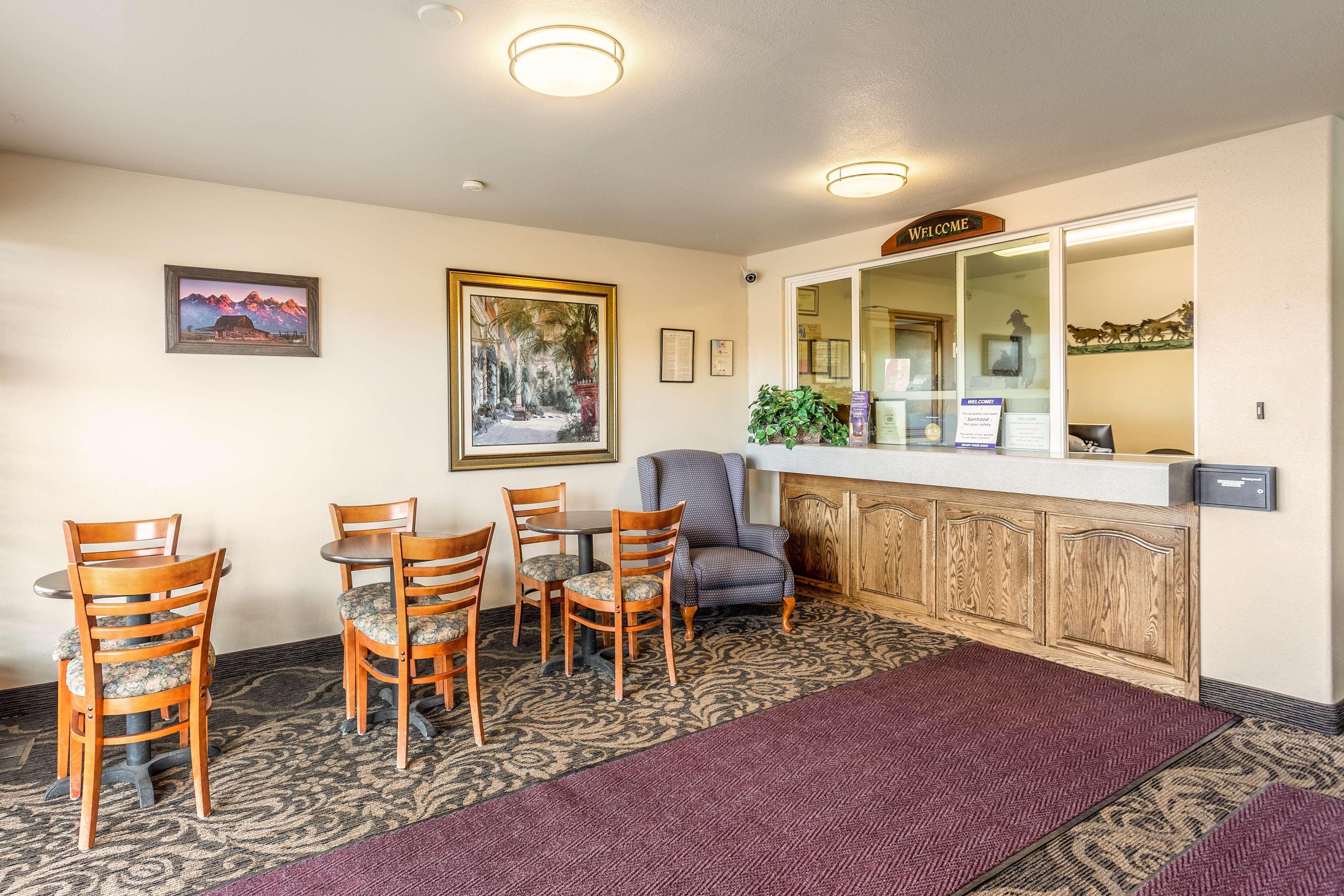 Americas Best Value Inn Burns Extérieur photo