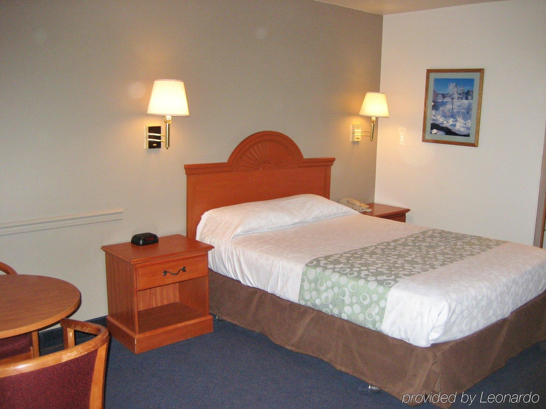 Americas Best Value Inn Burns Extérieur photo
