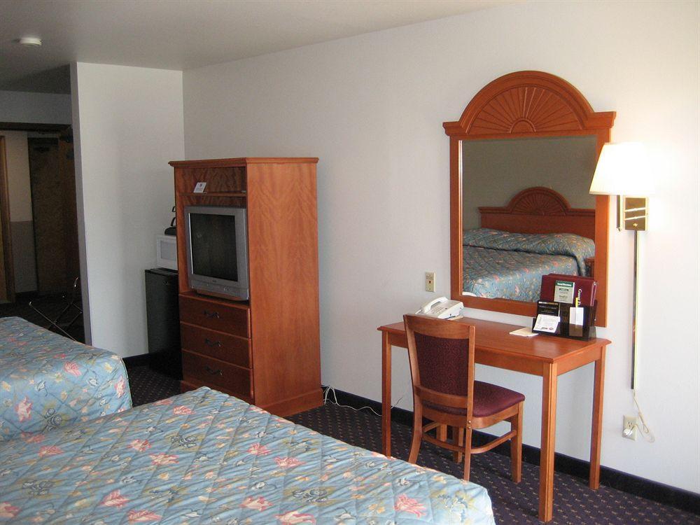 Americas Best Value Inn Burns Extérieur photo