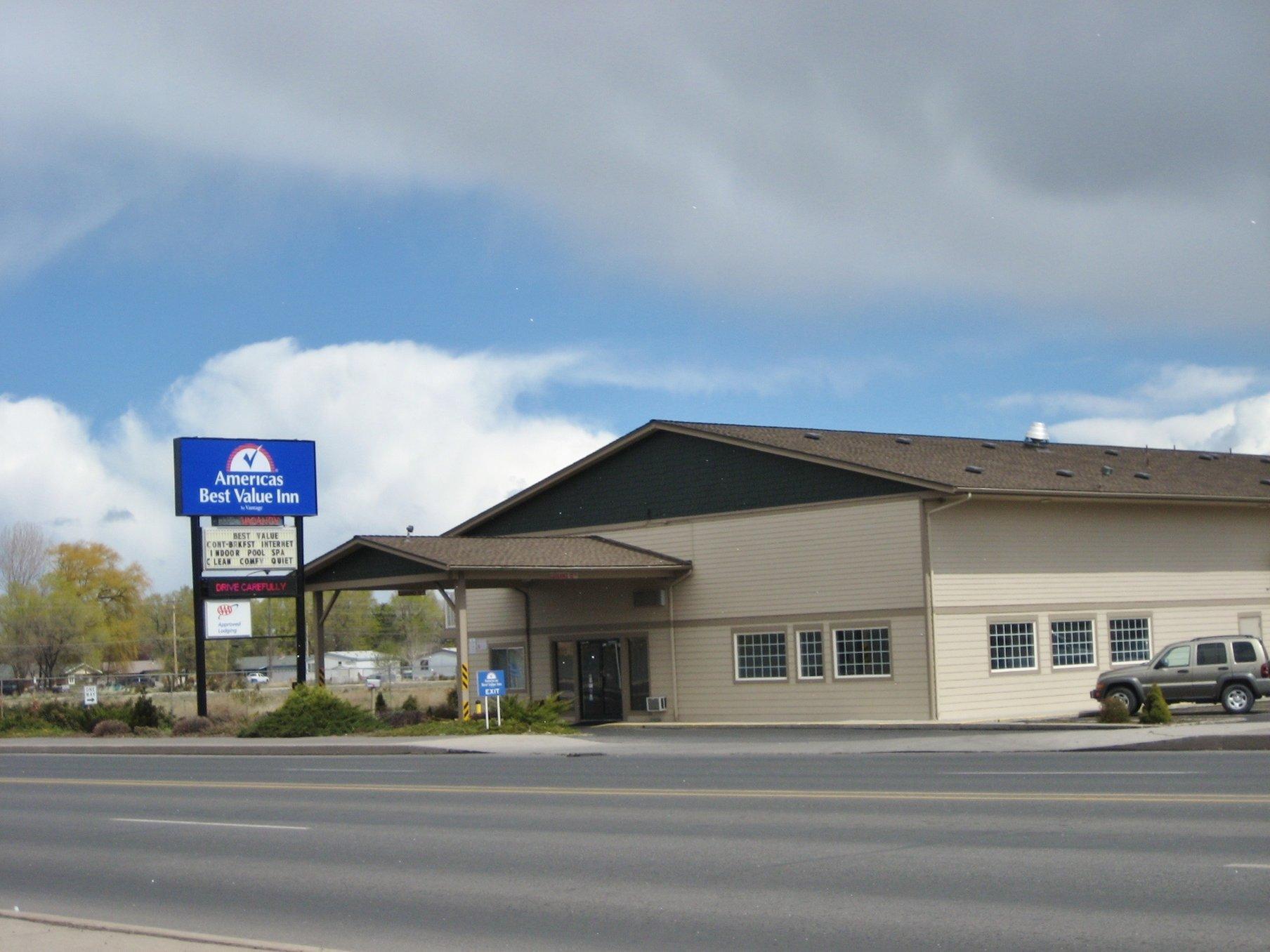 Americas Best Value Inn Burns Extérieur photo